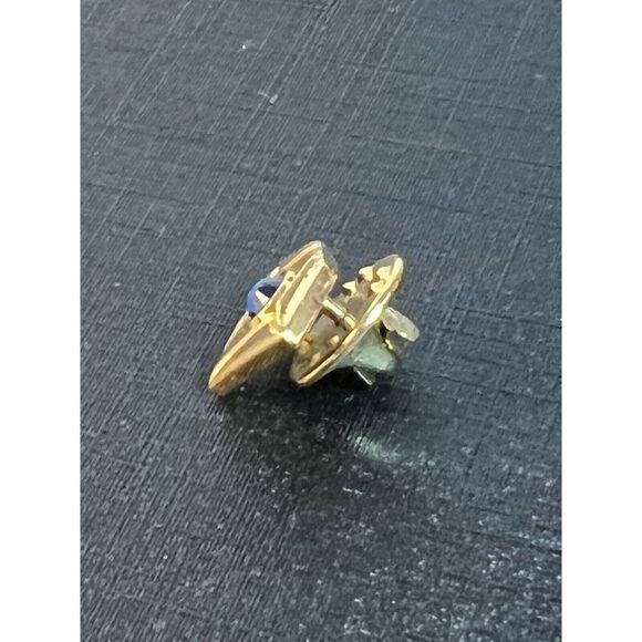 Assortment of 6 Pins Angels, Bowling, Flag - Picture 5 of 12